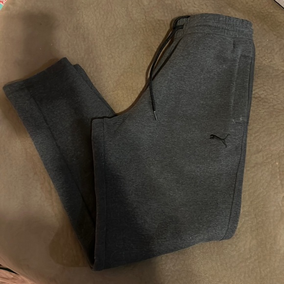 Men’s Puma Sweatpants. Size Medium. Charcoal Gray. - Picture 1 of 4